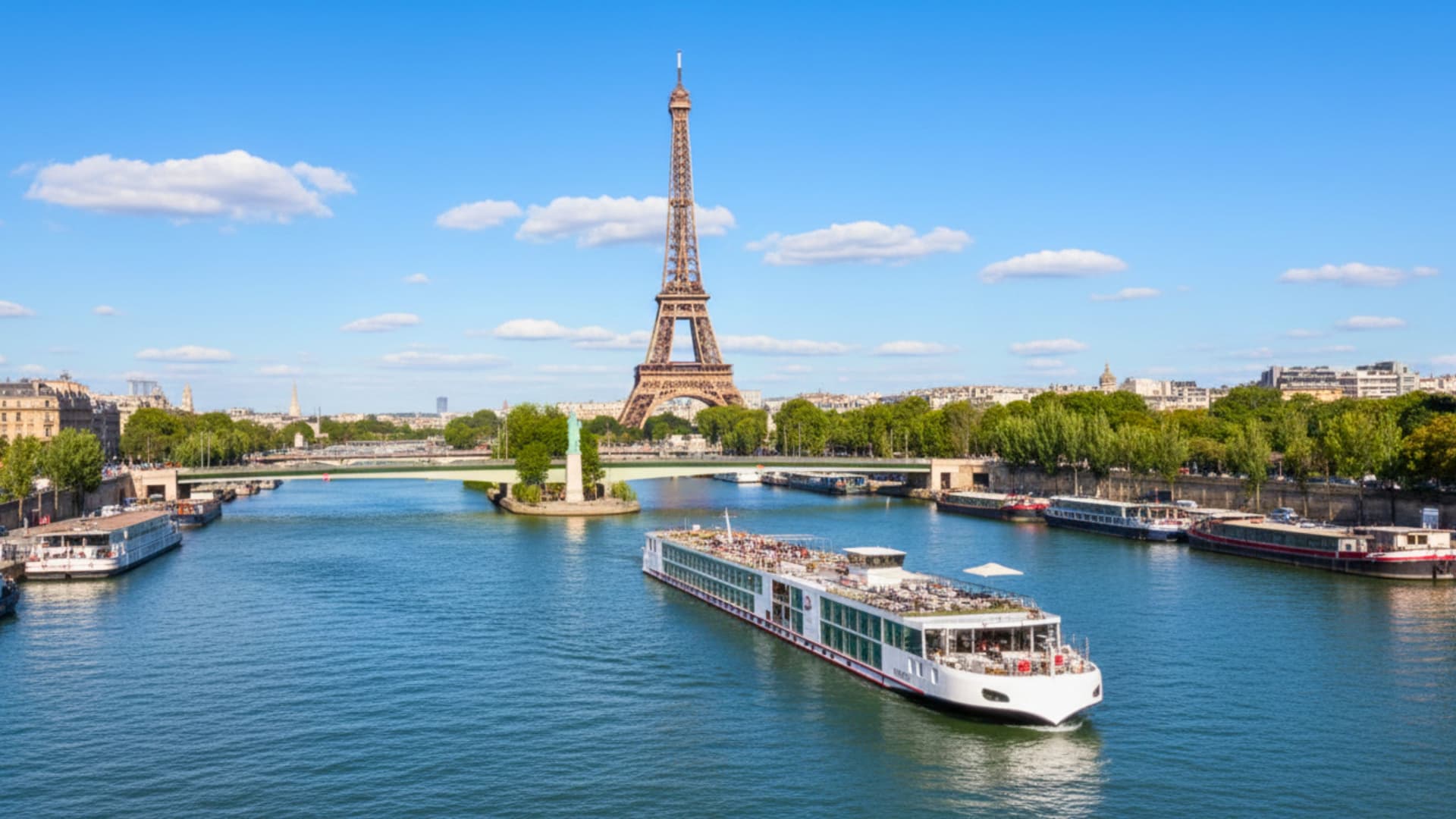 Viking Fjolvar river cruise ship exterior.
