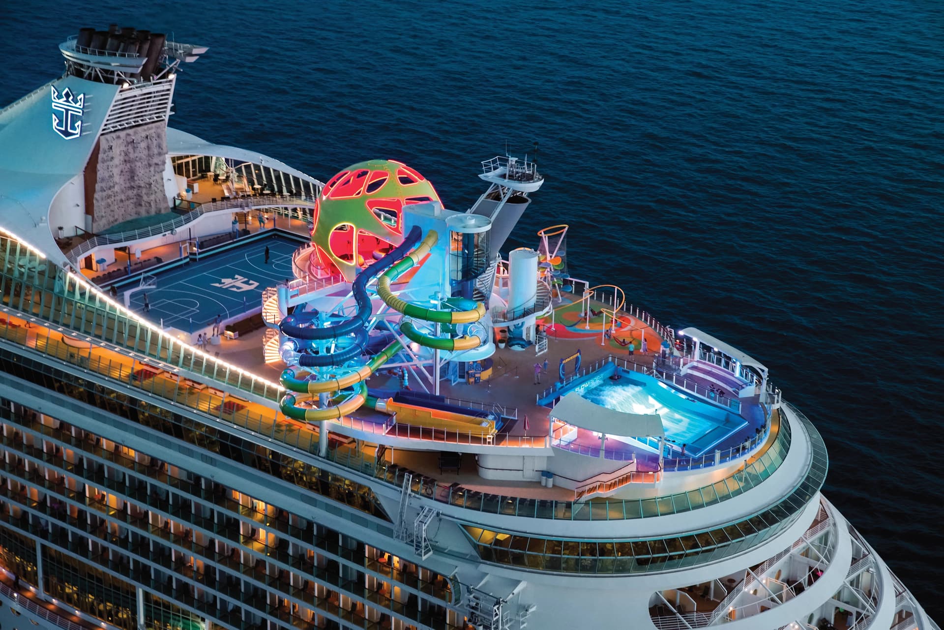 Royal Caribbean Mariner of the Seas ship exterior