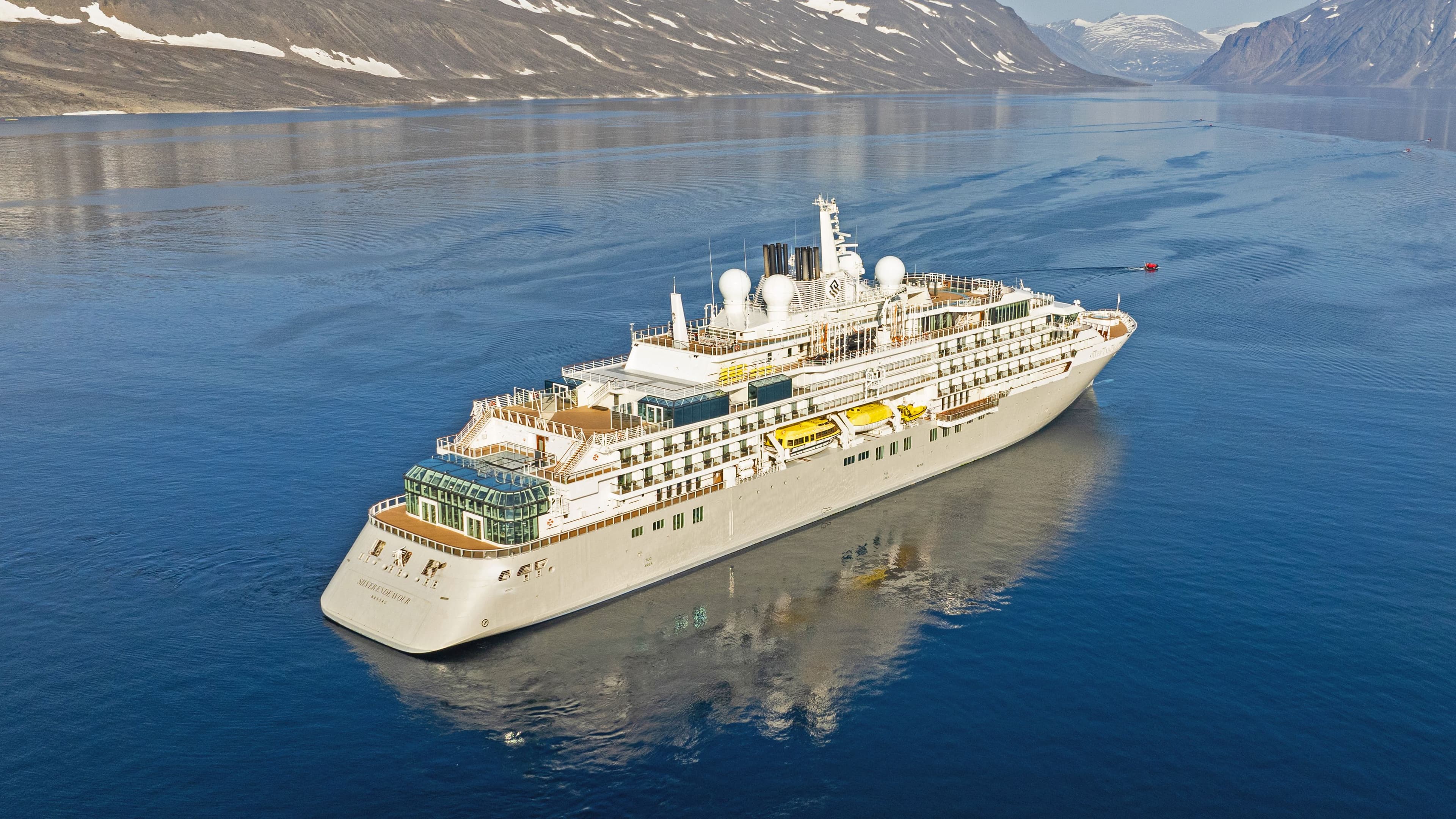 Silversea Cruises Silver Endeavour cruise ship exterior