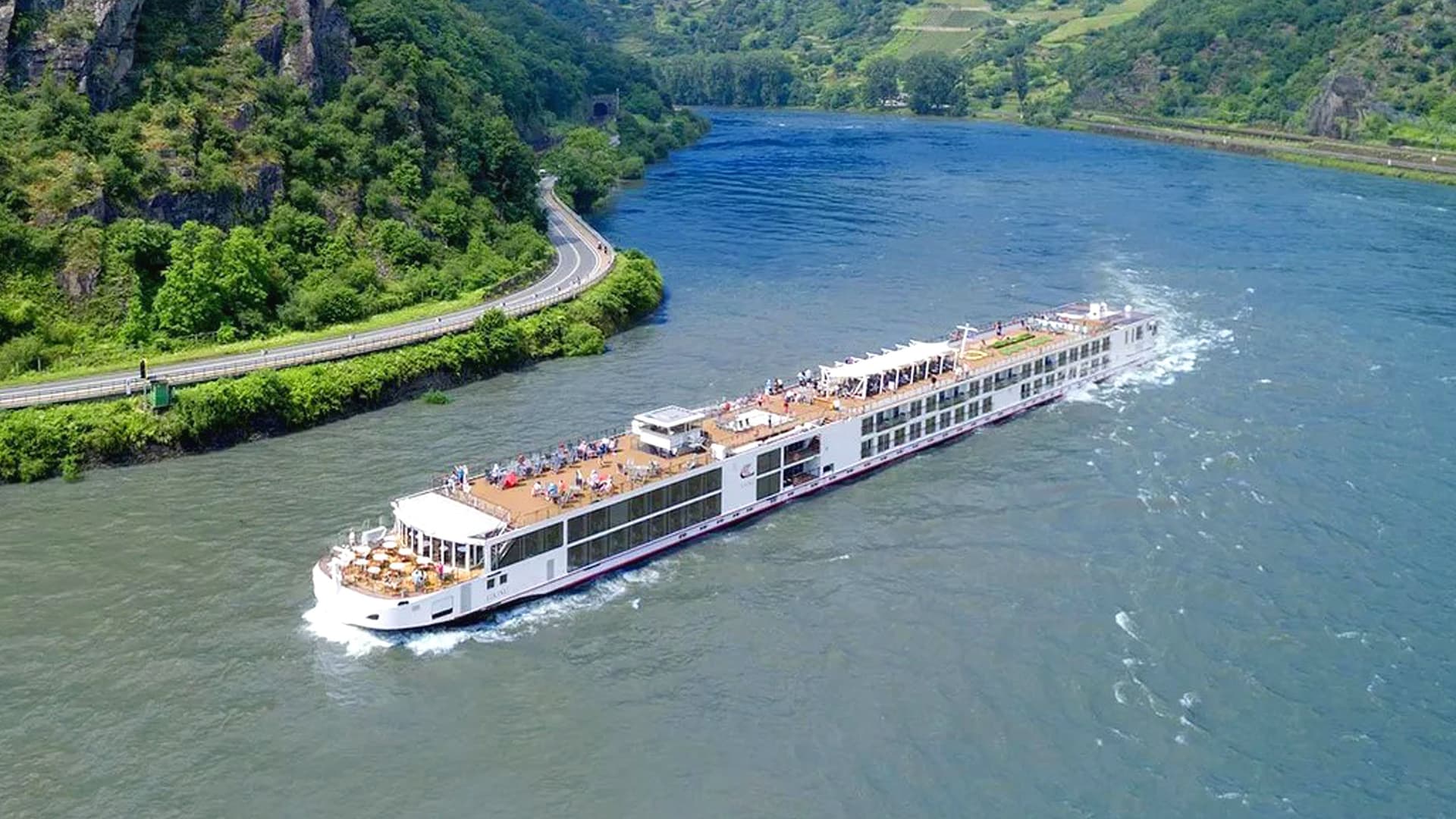 Viking Delling river cruise ship exterior.