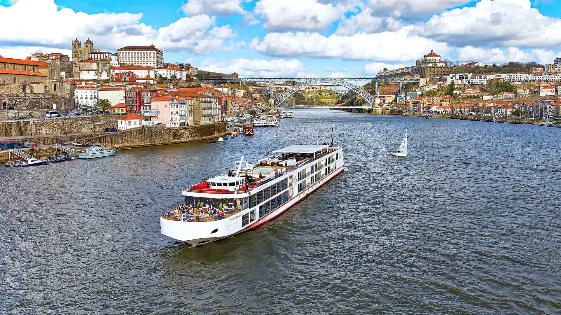 Viking Hemming river cruise ship exterior.